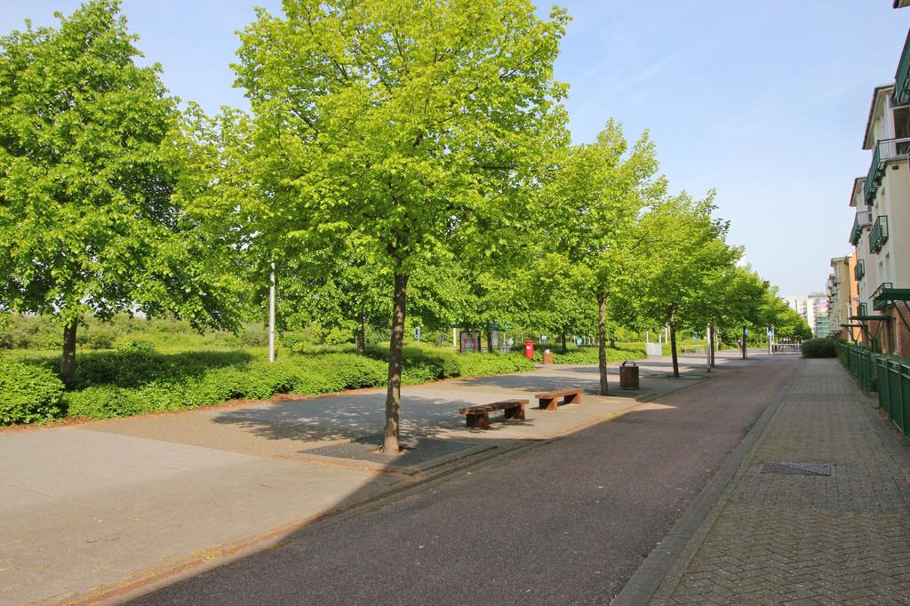 Lloyd George Avenue