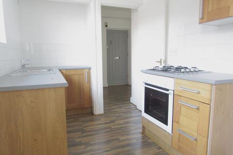 2 bedroom ground floor flat to rent, Victoria Road, Clacton On Sea CO15