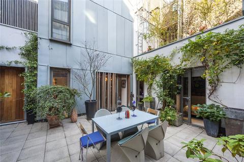 2 bedroom flat for sale, Hat Factory Apartments, 18 Hollen Street, London