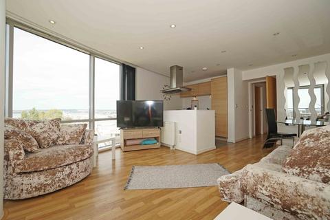 2 bedroom apartment to rent, Admiralty Tower, Portsmouth PO1