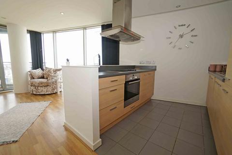 2 bedroom apartment to rent, Admiralty Tower, Portsmouth PO1