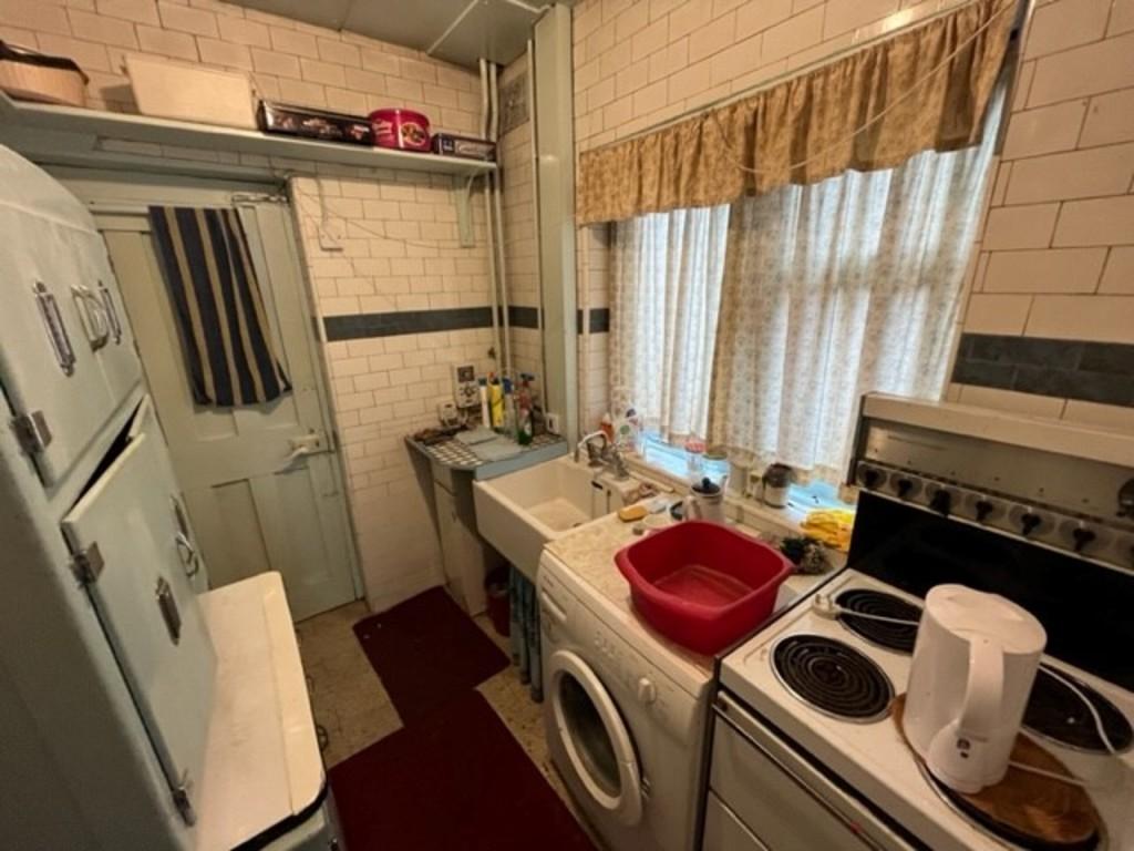 12 plant kitchen t202406251133