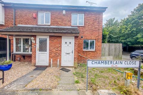 2 bedroom end of terrace house to rent, Chamberlain Close, West Thamesmead, London SE28