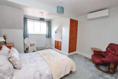 26 Albatross Drive, Grimsby, DN37 9PE