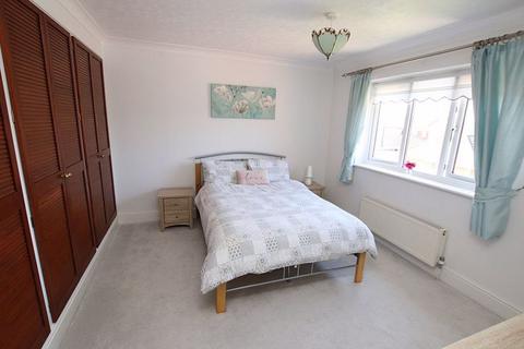 26 Albatross Drive, Grimsby, DN37 9PE