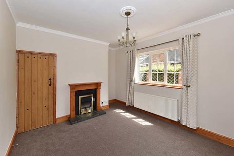 2 bedroom semi-detached house to rent, Mobberley Road, Knutsford