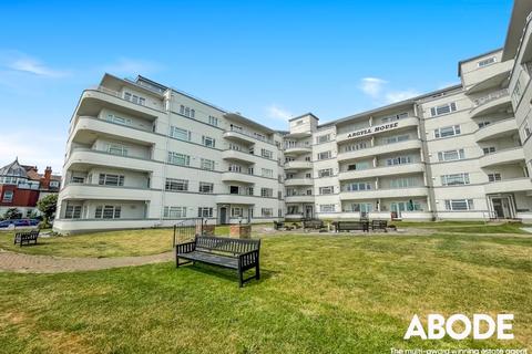 3 bedroom apartment for sale, Argyll House, Seaforth Road, Westcliff-On-Sea