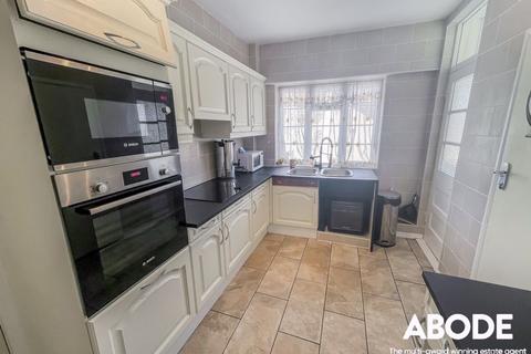 3 bedroom apartment for sale, Argyll House, Seaforth Road, Westcliff-On-Sea