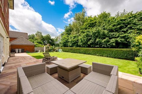 5 bedroom detached house for sale, Kingswood Avenue, Wychwood Park, Weston