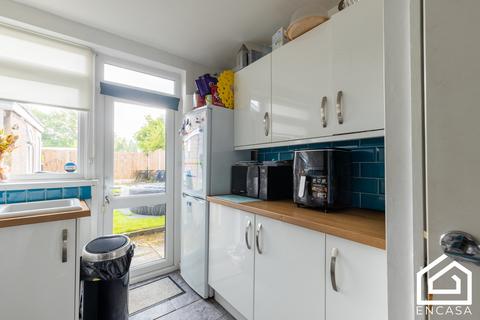 3 bedroom end of terrace house for sale, Green Hill Way, Shirley