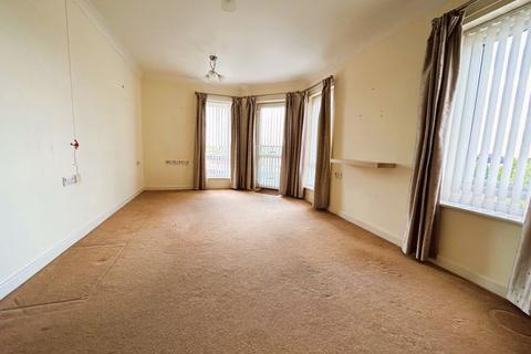 2 bedroom apartment for sale, Knaves Court, High Street, Brownhills, WS8 6DJ