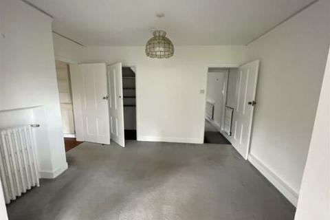 3 bedroom semi-detached house to rent, Farnham Lane, Haslemere