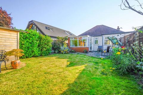 2 bedroom detached bungalow to rent, The Grove, Walton-On-Thames