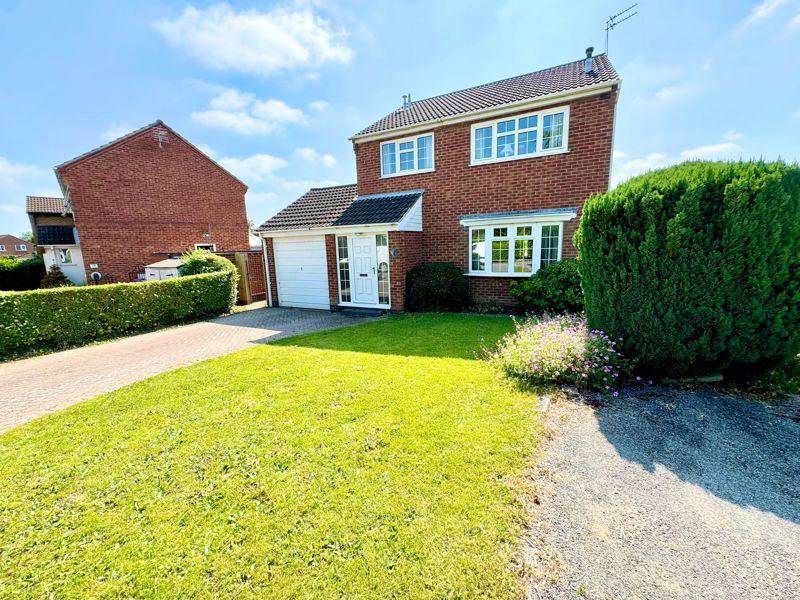 Longcliffe Road, Grantham 4 bed detached house for sale £275,000