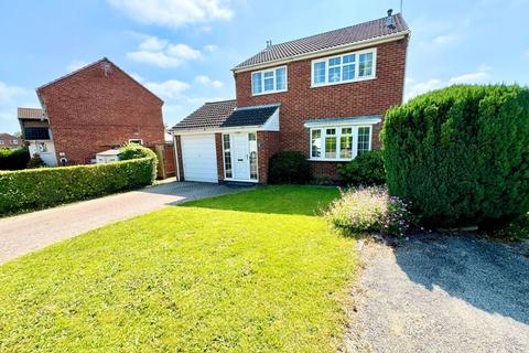 4 bedroom detached house for sale, Longcliffe Road, Grantham