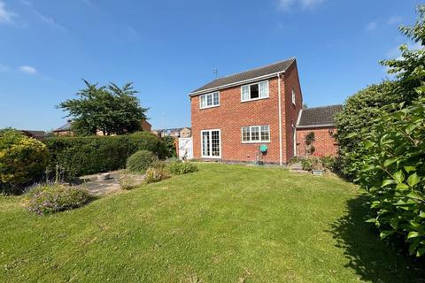 4 bedroom detached house for sale, Longcliffe Road, Grantham