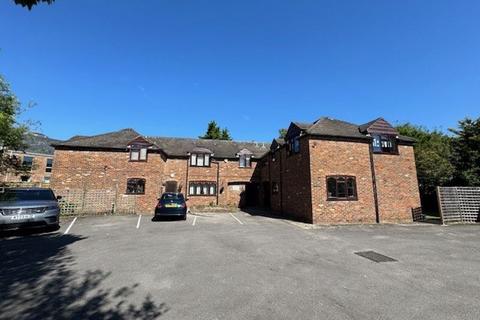 1 bedroom apartment for sale, Holtspur Lane, Wooburn Green HP10