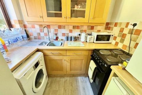 1 bedroom apartment for sale, Holtspur Lane, Wooburn Green HP10