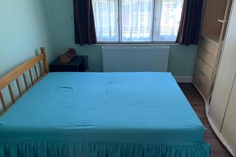 1 bedroom flat to rent, Hounslow TW4