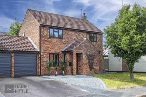 4 bedroom detached house for sale, Heron Road, Colchester, Essex