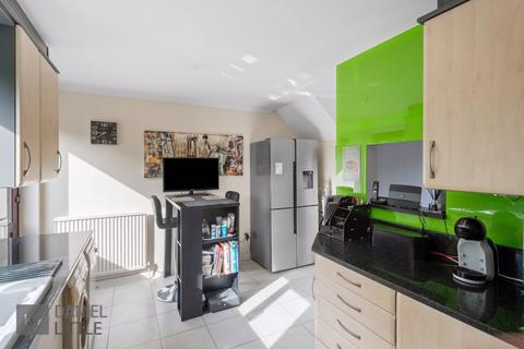 4 bedroom detached house for sale, Heron Road, Colchester, Essex