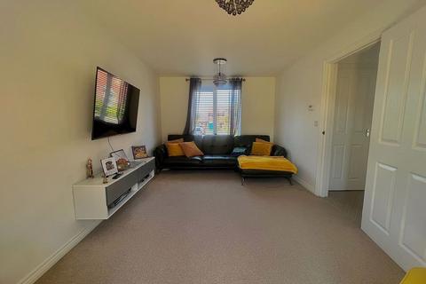 3 bedroom semi-detached house for sale, Dray Gardens, Warden Hills, Luton