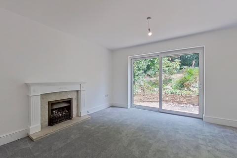 14 Hathaway Road, Sutton Coldfield, B75 5JB