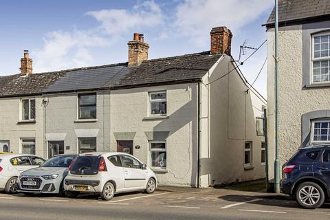 3 bedroom end of terrace house for sale, High Street, Aylburton, Lydney