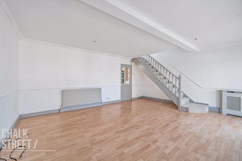 14 Widecombe Close, Harold Hill, Romford, RM3 8PL