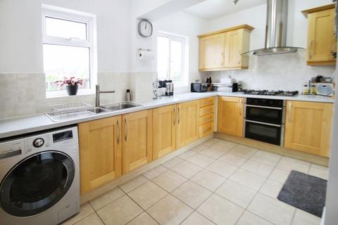 3 bedroom end of terrace house for sale, Ribblesdale Avenue, Northolt