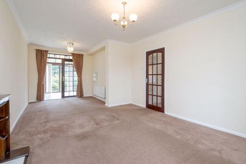 3 bedroom detached house to rent, Breightmet Drive, Bolton