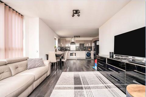 2 bedroom apartment to rent, Dyson Drive, Uxbridge, Middlesex UB10 0GJ