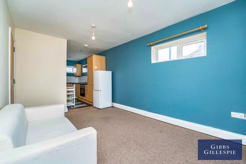 2 bedroom apartment to rent, Chippendale Waye, Uxbridge, Middlesex UB8 1QJ