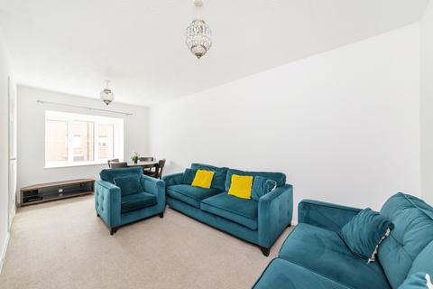 2 bedroom flat to rent, Vicars Bridge Close, HA0 1XQ