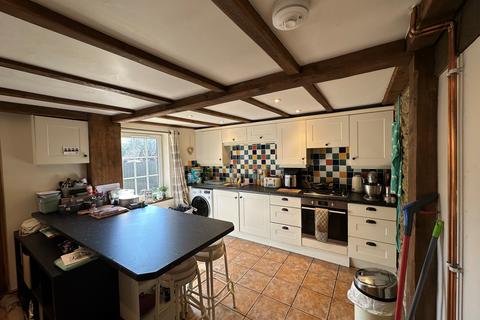 2 bedroom cottage to rent, Bath Lane, Buckingham, MK18 1DX