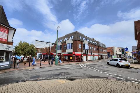 1 bedroom apartment to rent, Church Walk Mews