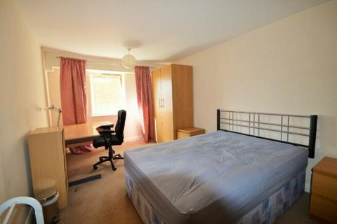 2 bedroom apartment to rent, Royal Plaza, Westfield Terrace, Sheffield