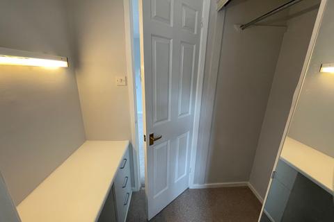 Studio to rent, Captains Place, Southampton