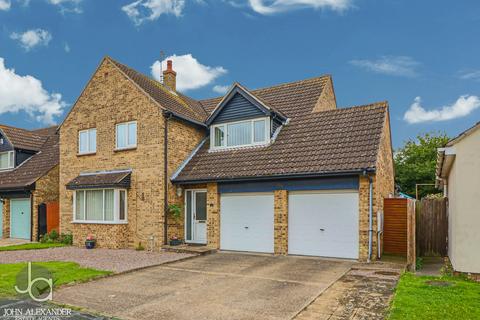 4 bedroom detached house for sale, Frietuna Road, Frinton-on-Sea