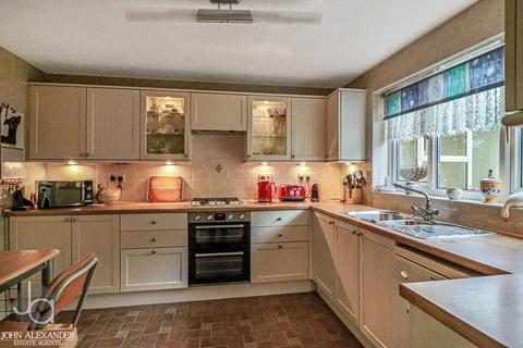 4 bedroom detached house for sale, Frietuna Road, Frinton-on-Sea