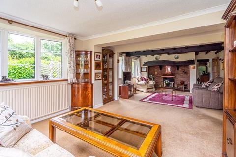 4 bedroom cottage for sale, Kingswood Road, Wolverhampton WV7