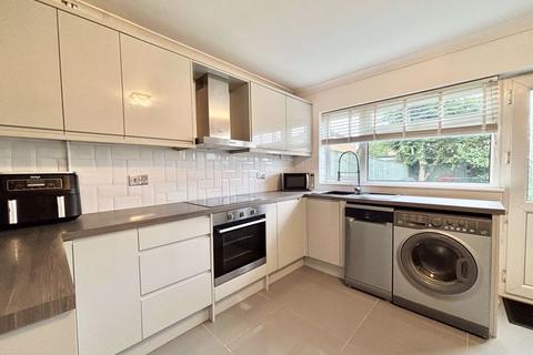 3 bedroom terraced house for sale, Inglesham Way, Poole BH15