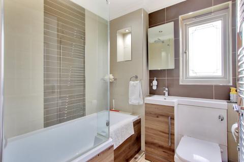 32 Cookson Grove, Erith, DA8 1YE