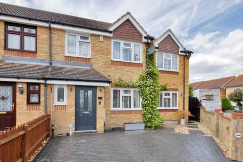 32 Cookson Grove, Erith, DA8 1YE