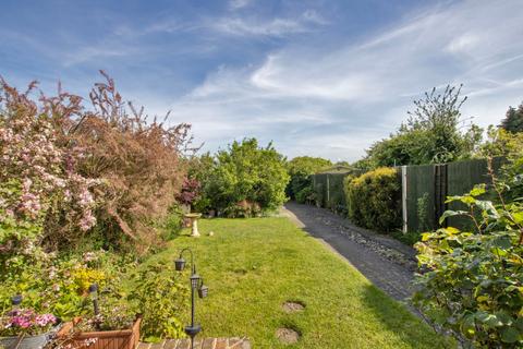 53 Warren Road, Dartford, DA1 1PS
