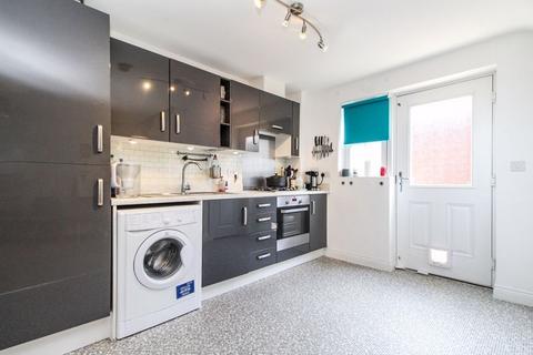 2 bedroom end of terrace house for sale, Brocklehurst Road, Bedford MK42