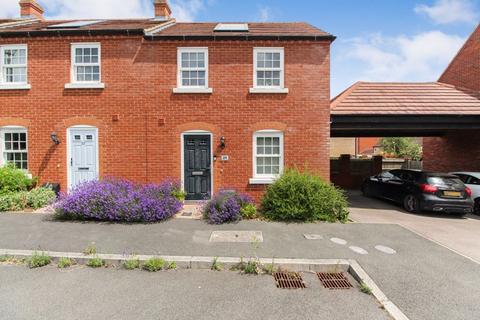 2 bedroom end of terrace house for sale, Brocklehurst Road, Bedford MK42