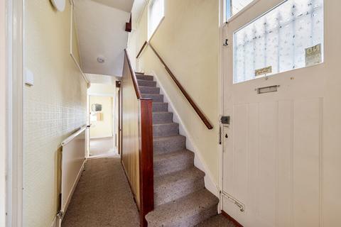 3 bedroom end of terrace house for sale, St. Georges Road, London