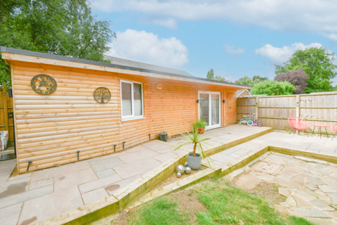 3 bedroom semi-detached house for sale, The Beeches, Kirk Sandall DN3