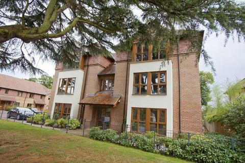 2 bedroom apartment for sale, Ashbourne Gardens, Hertford SG13